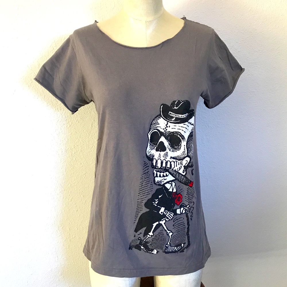 Preowned Día de Los Muertos Cut Skeleton Tee